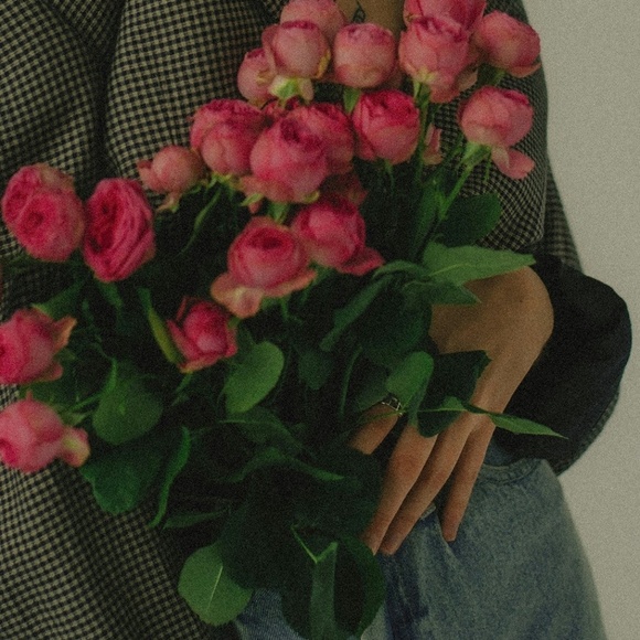 Meet your Posher, Kaleigh - Picture 1 of 1